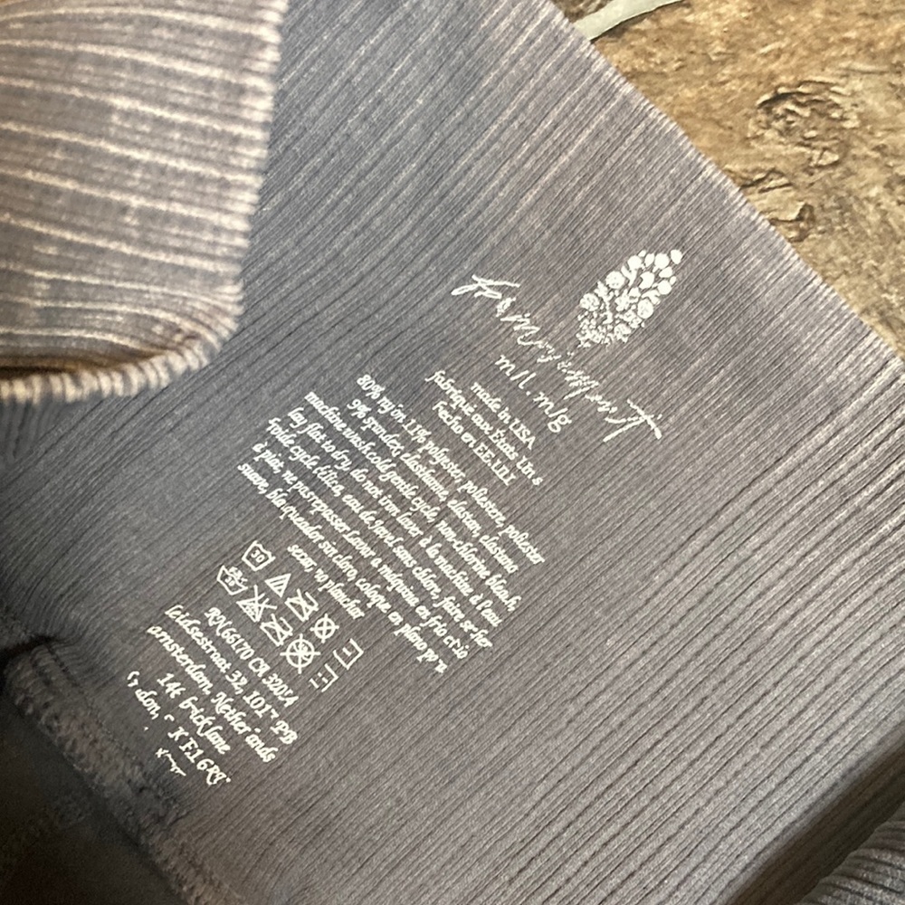 NWOT High-Rise 7/8 Length Good Karma Leggings Sz M/L Gray - Picture 8 of 9